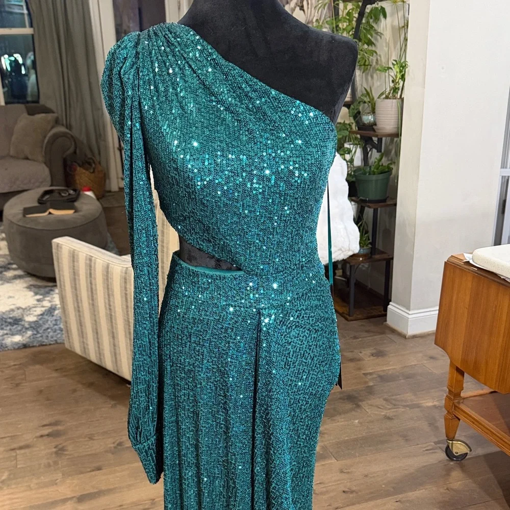 Mac Duggal Teal Sequin One-Shoulder Dress - Picture 1 of 9